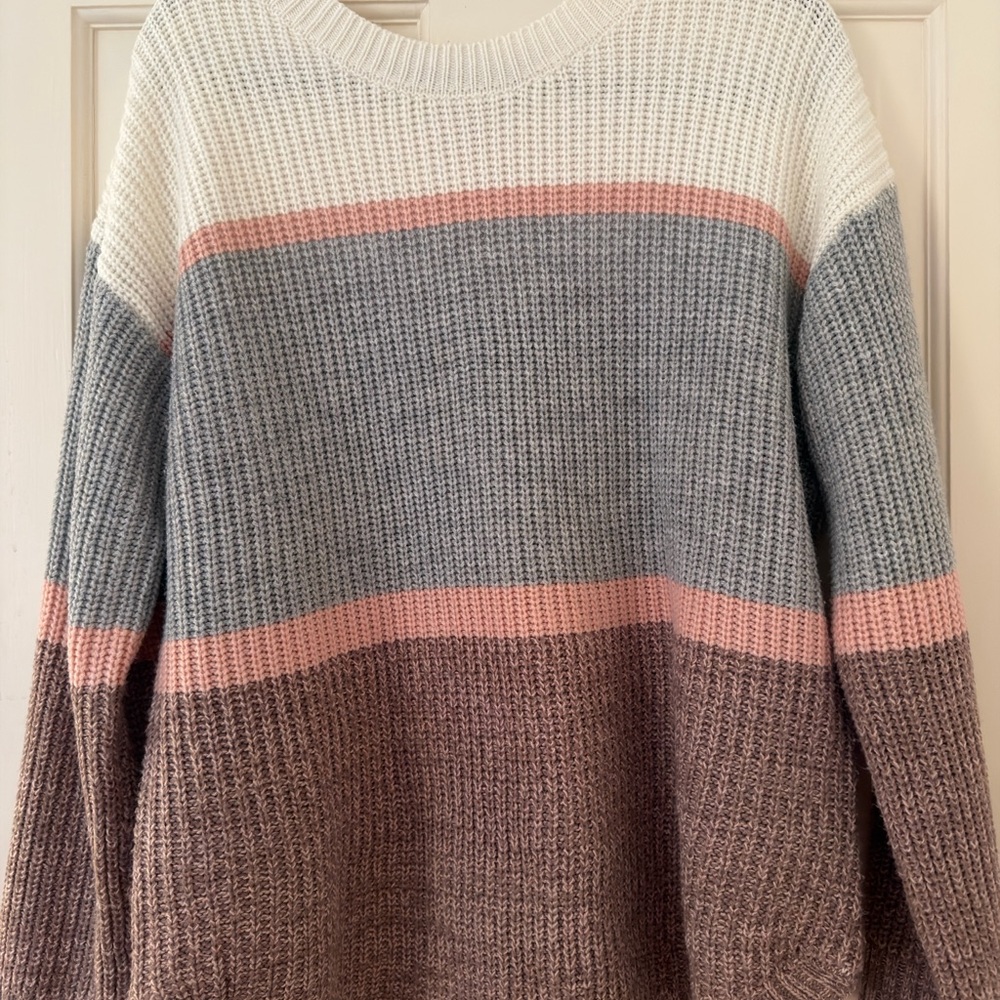 SO Colorblock Crewneck Sweater in Cream, Gray, Pink, Brown